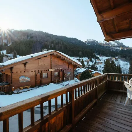 Apartment Mitoyen A La Clusaz, Ideal Famille, 6 Voyageurs, 3 Chambres, Proche Pistes - Fr-1-304-277 *