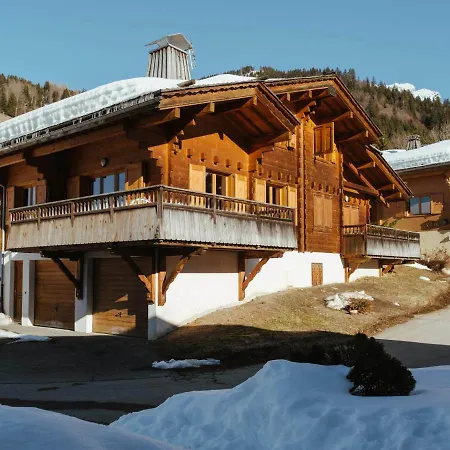 Apartment Mitoyen A La Clusaz, Ideal Famille, 6 Voyageurs, 3 Chambres, Proche Pistes - Fr-1-304-277 La Clusaz